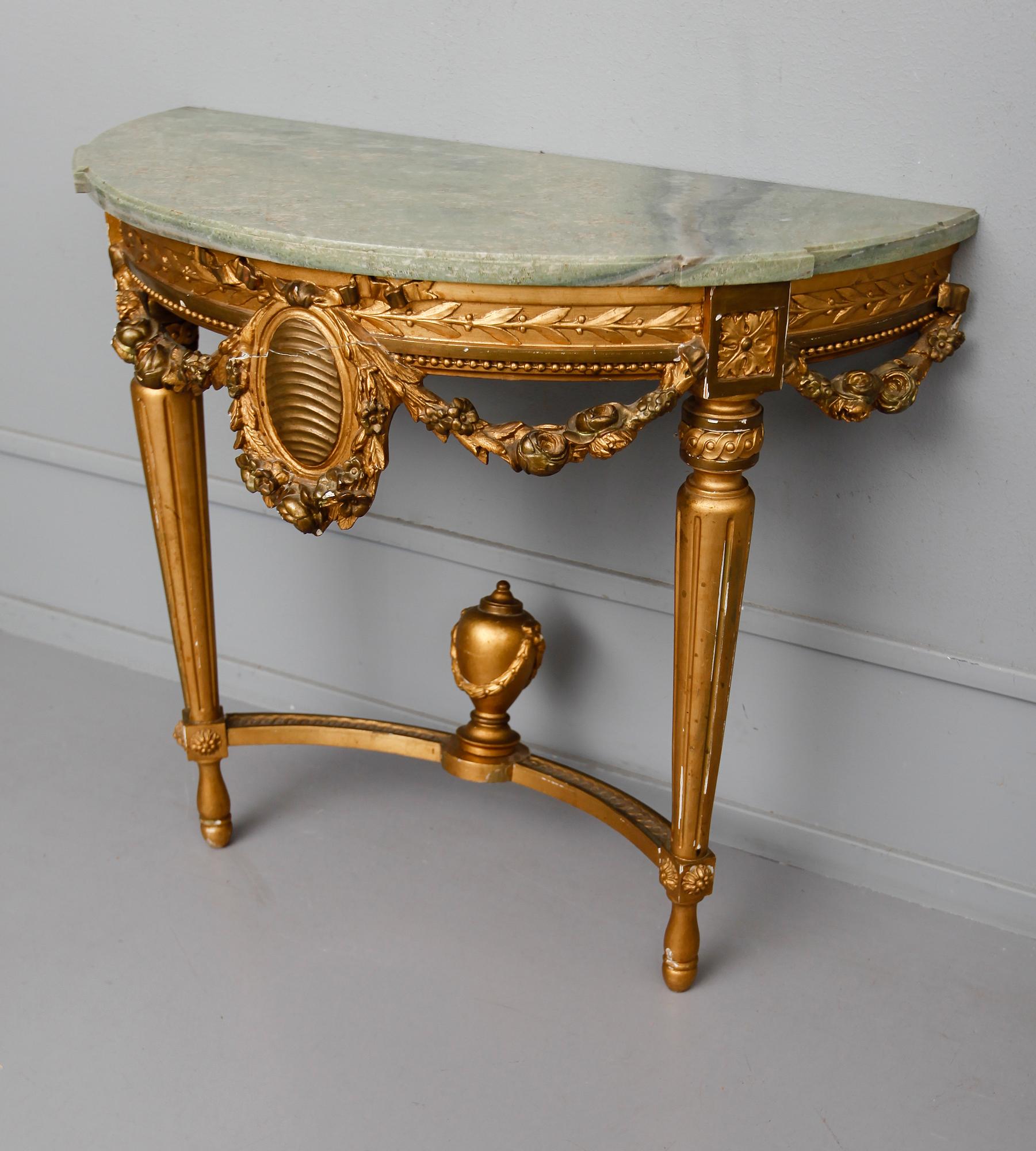 KONSOLBORD, gustaviansk stil, 1900-talets första hälft.