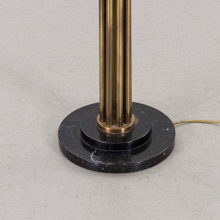 UPLIGHT/GOLVLAMPA, 1900-talets slut.