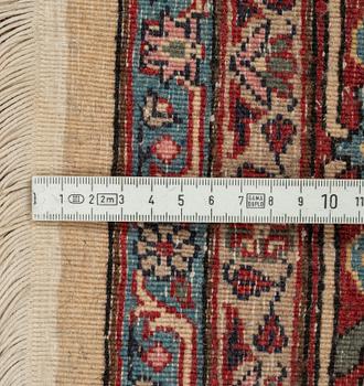 A carpet, oriental, ca 197 x 124 cm.