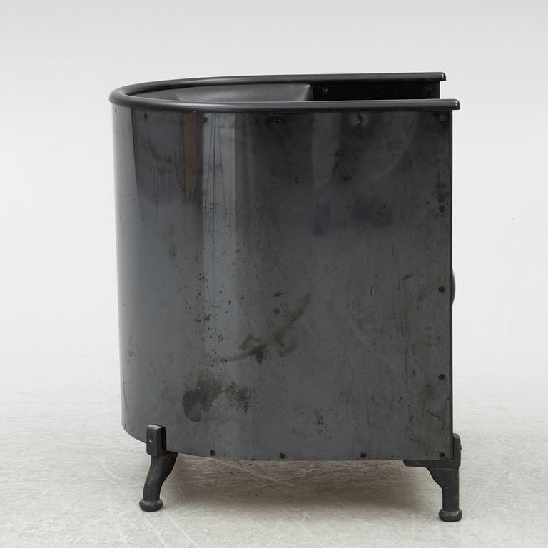 Mats Theselius, fåtölj, "Noir", Källemo, 2018.