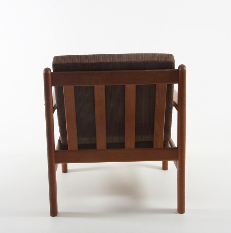 KARMSTOL, Poul M. Volther,
formgiven 1961, Danmark.