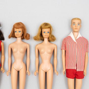 Barbiedockor, 5 st, bl a  "Barbie Swirl Ponytail",  "Skipper" & "Ken", Mattel, 1960-tal.