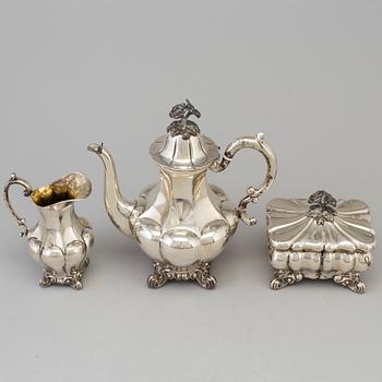 CG Hallberg, KAFFESERVIS, 3 delar, silver, rokokostil, Stockholm 1925.
