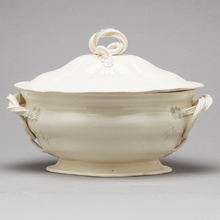 SOPPTERRIN, fajans, trol England 1700/1800-tal.
