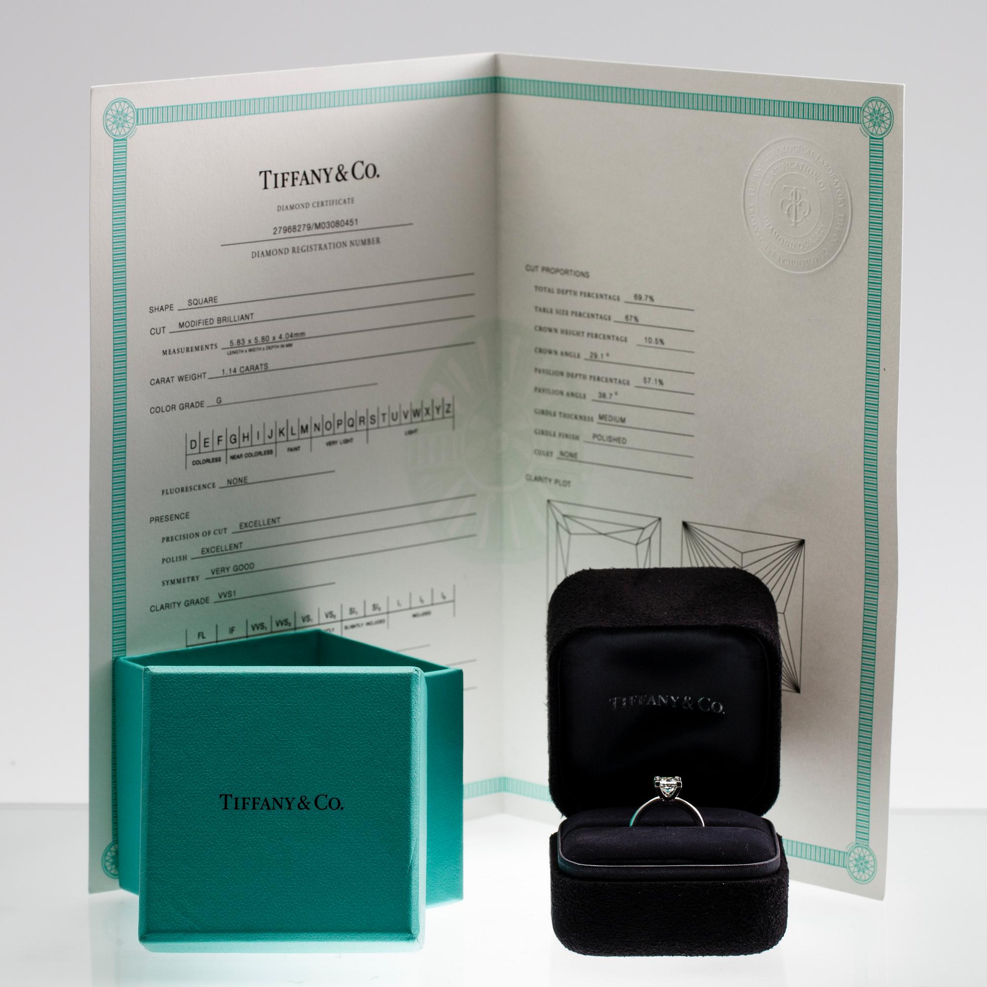 RING, prinsesslipad diamant 1.14 ct. G/vvs1, platina. Tiffany 2011. Storlek 15,5, vikt 4,4 g.