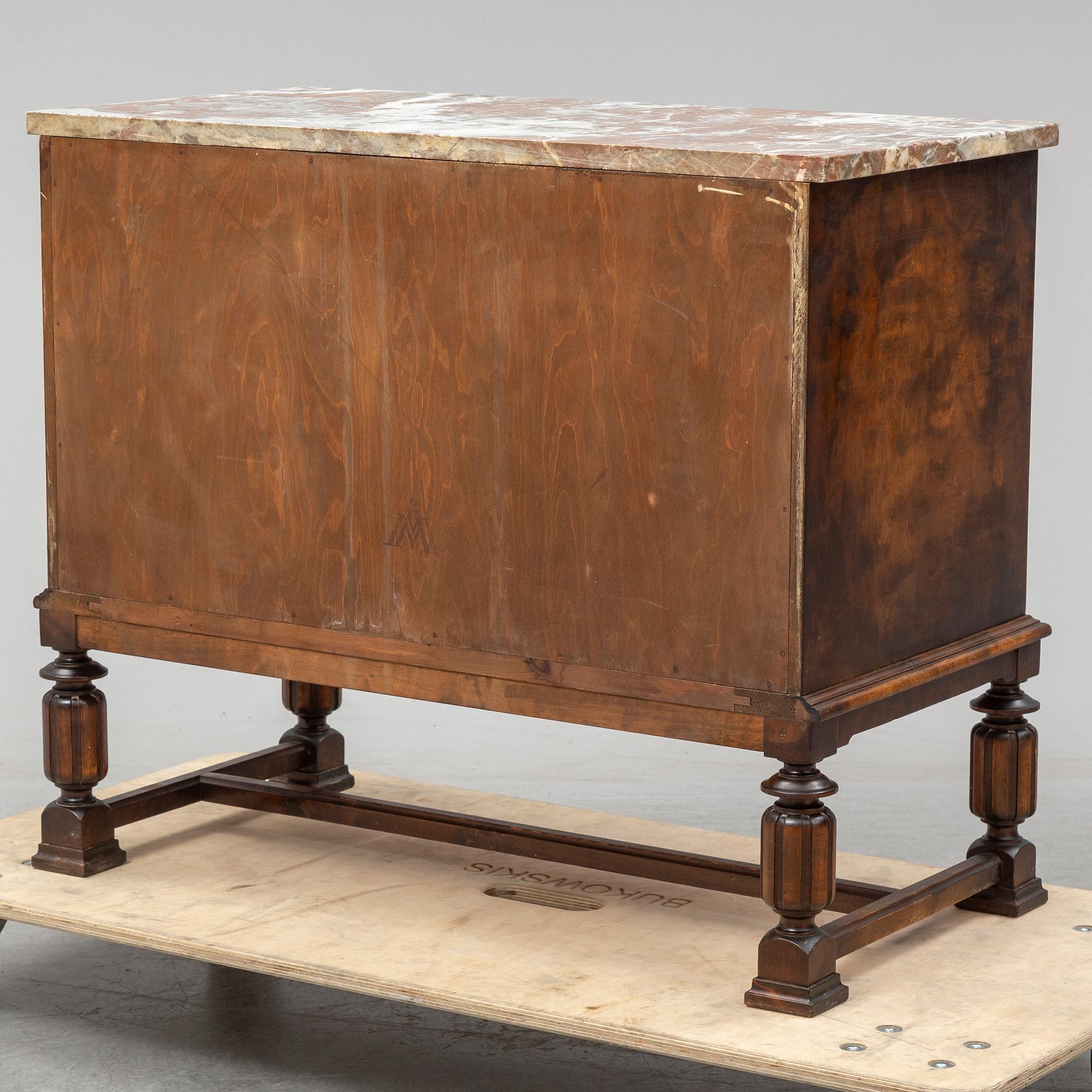 A mahogany and birch chest of drawers, Åtvidabergs Möbelfabrik, 1930's.