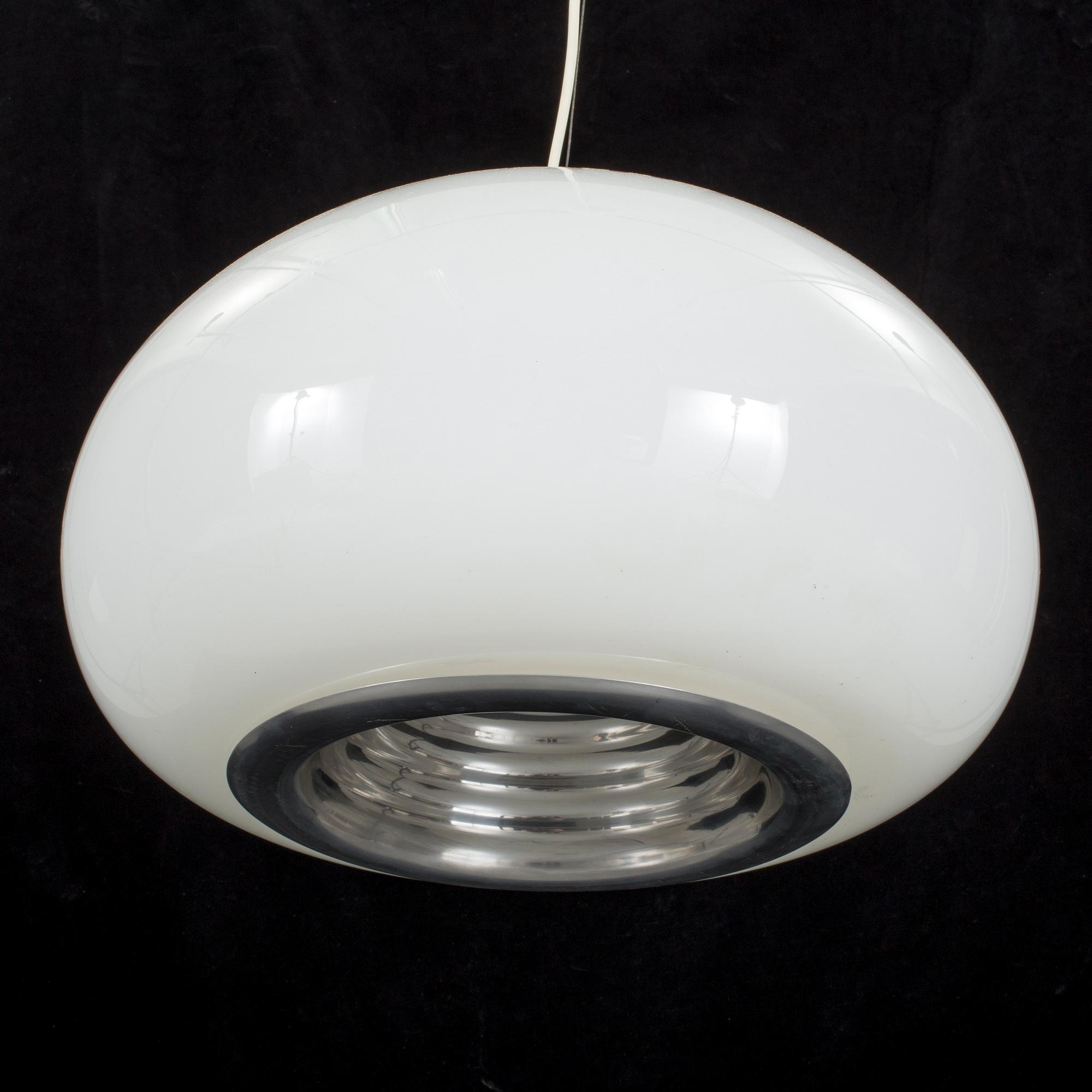 TAKLAMPA, "Black and white hanging lamp", Achille och Pier Giacomo Castiglioni, Flos, formgiven 1965.