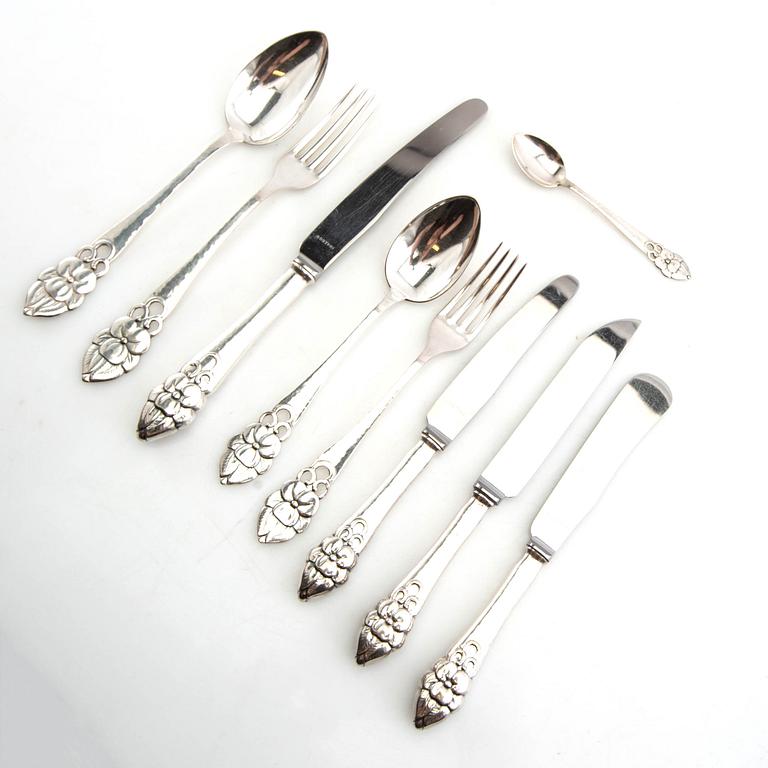Bestick 89 dlr Jugend 1900-talets början märkta AE&Co nysilver.