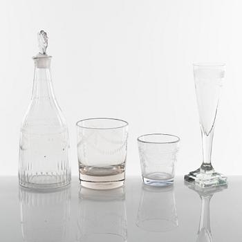21 glass service pieces, around the year 1800 and 19th Century.