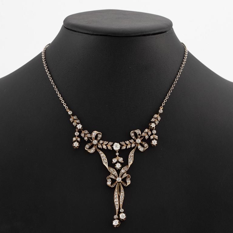 A necklace 14K gold and silver with old-cut diamonds.