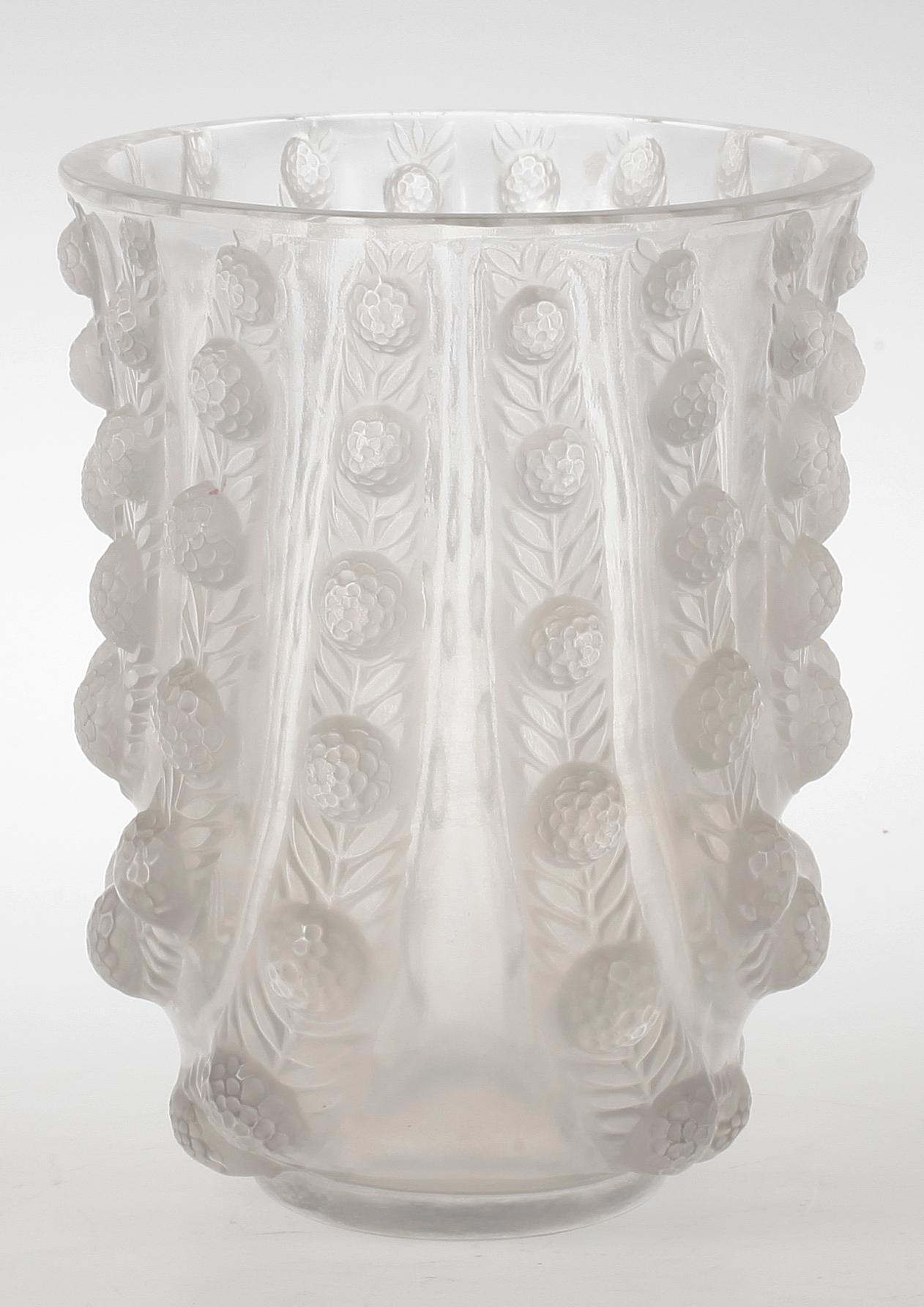 VAS, glas, Lalique France, signerad.