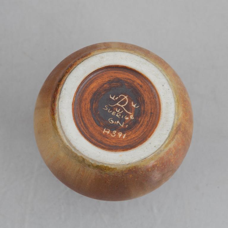 Gunnar Nylund, five pieces of stoneware, Rörstrand, Sweden.