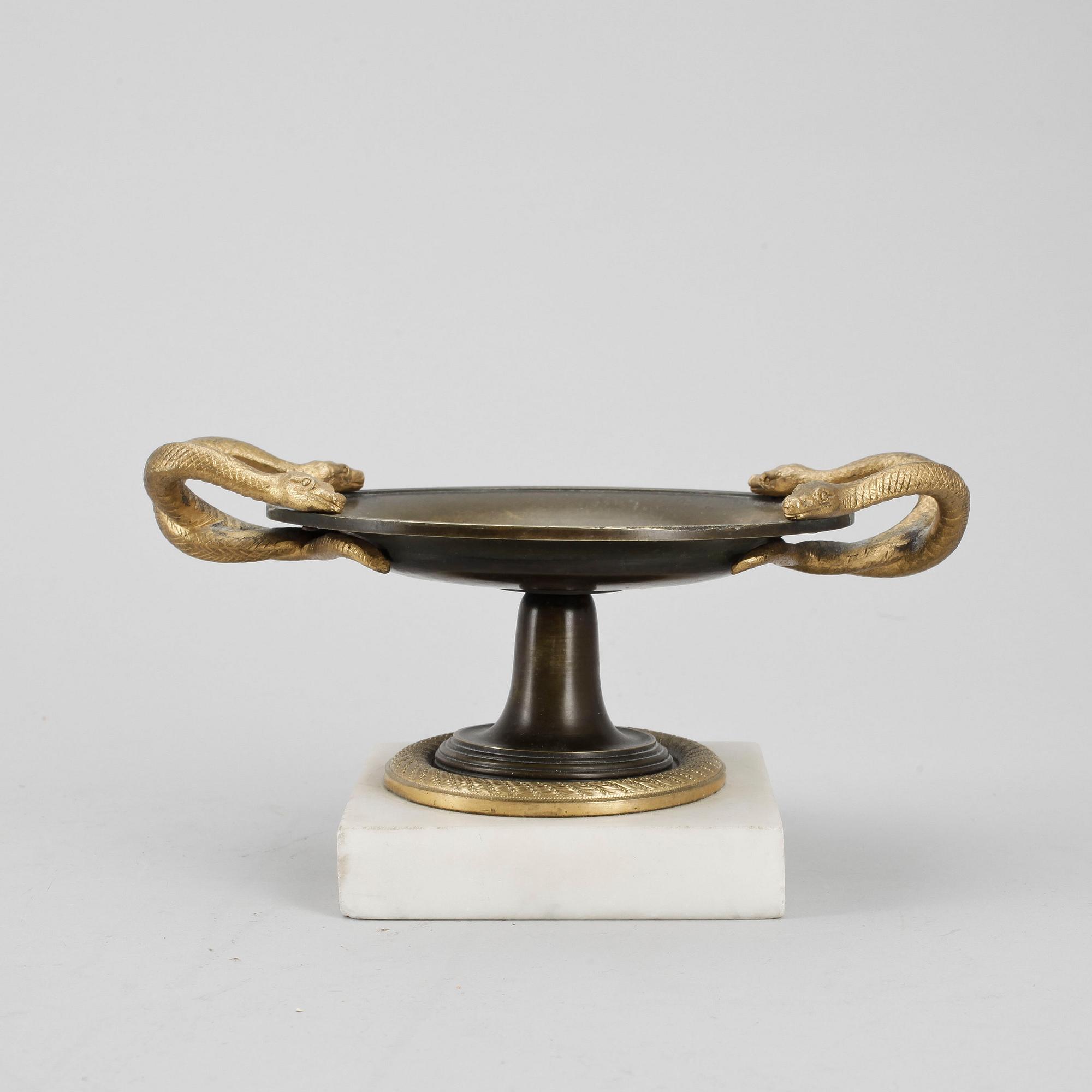 SKÅL / TAZZA, brons, empire, 1800-talets första hälft.