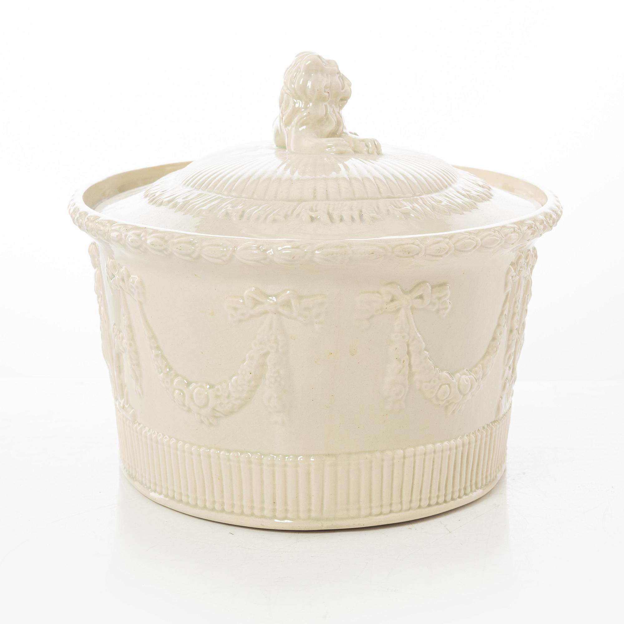 A creamware pâté terrine, Rörstrand, Sweden, first part of the 19th century.