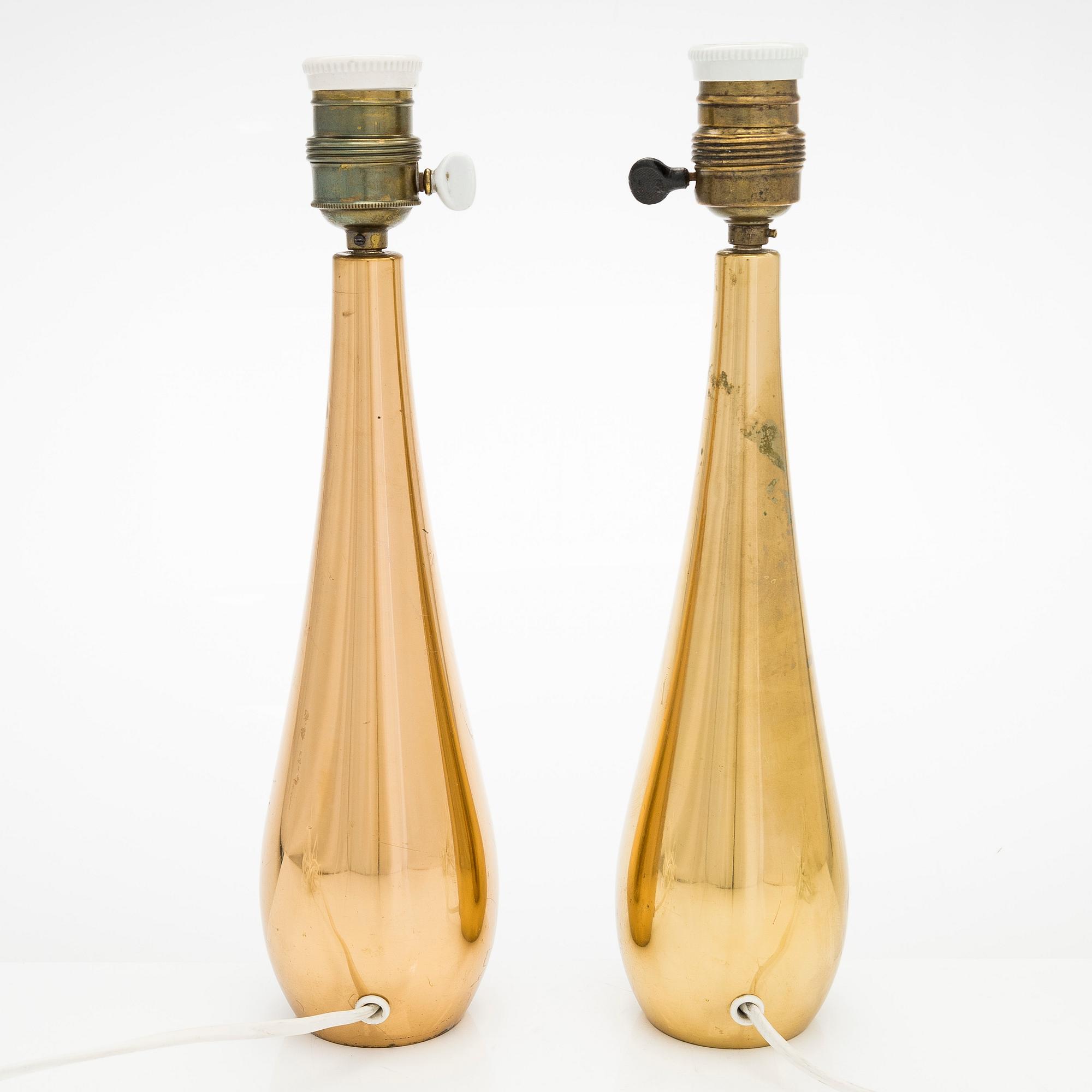 Mauri Almari, pöytävalaisinpari, 2 kpl, malli K11-22 Idman, 1900-luvun puoliväli.