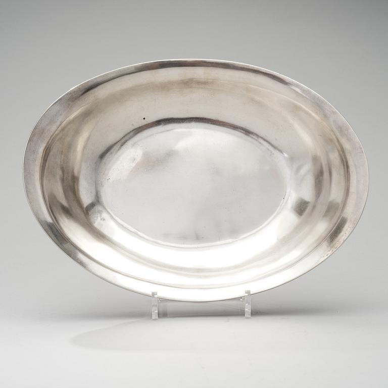 A BOWL, silver, Austria-Hungary, Wien 1821, weight 842 g.
