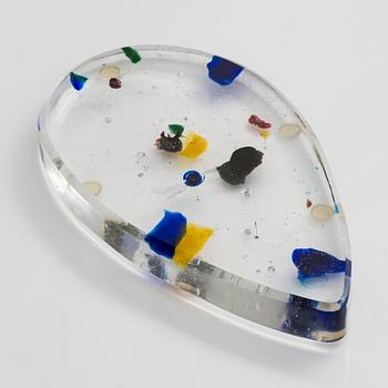 Nanny Still, a glass sculpture 'To swallow' signed Nanny Still, 1995, P.U.