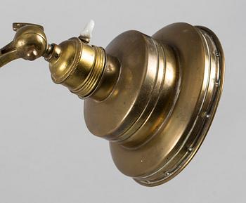 BORDSLAMPA, 1900-tal, mässing.
