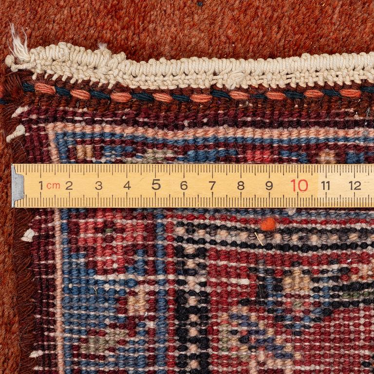 A semi-antique Bidjar rug, c. 255 x 135 cm.