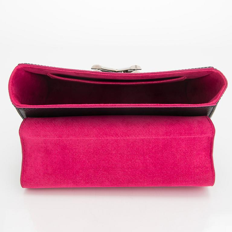 Louis Vuitton, a 'Twist MM Epi' bag.