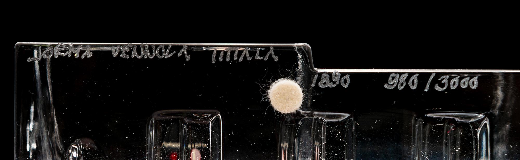 JORMA VENNOLA, A set of five chrystal glass sculptures "THe Iittala village". Signed.