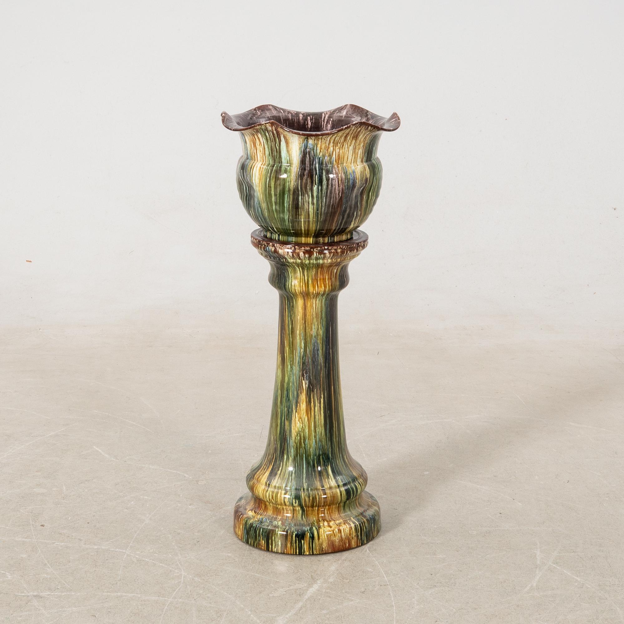 Pedestal with outer casing Bretby Art Pottery England circa 1900 majolica.