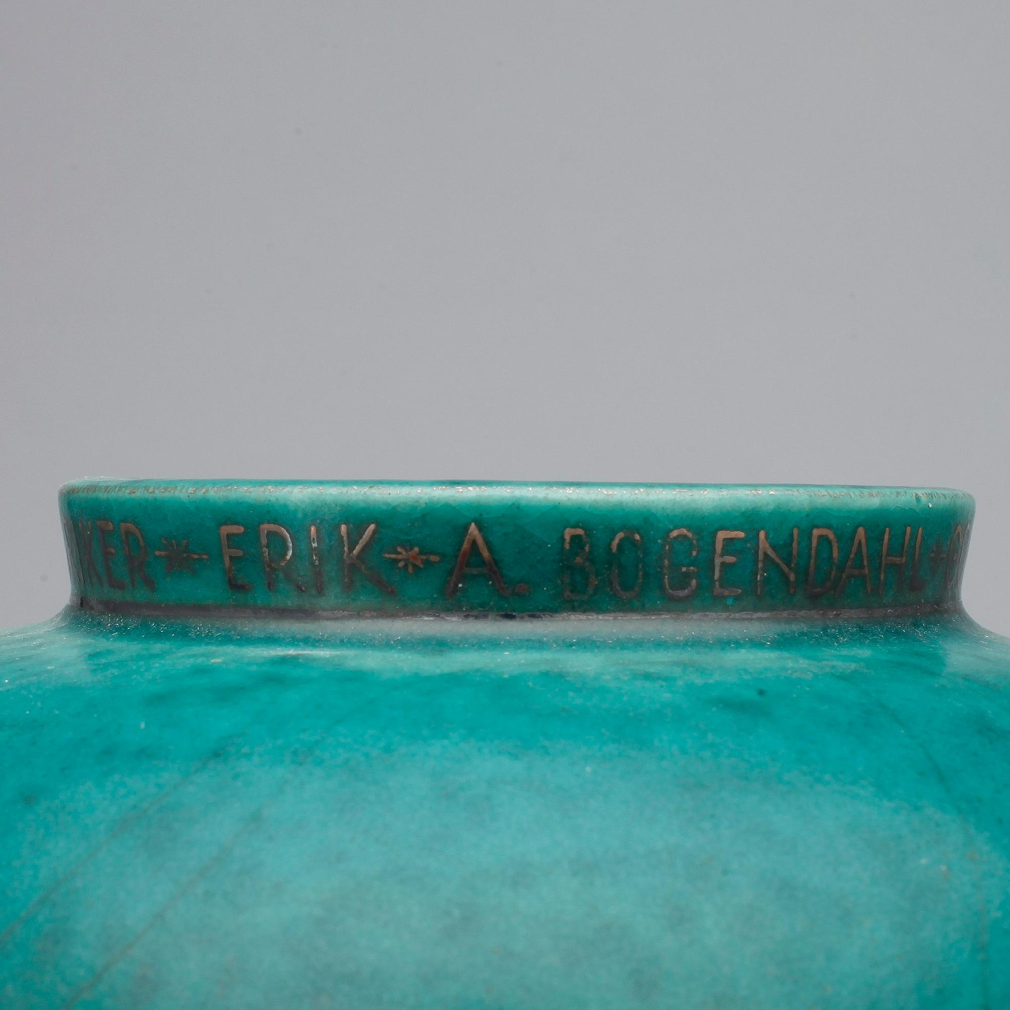 VAS SAMT ASKFAT. Stengods. "Argenta", Wilhelm Kåge, Gustavsberg.