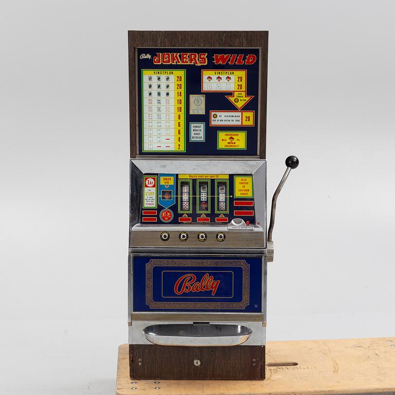 A 'Jokers Wild' slot machine, Bally, Chicago, USA, second half of the 20th Century.