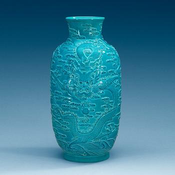 A turkoise glazed five clawed dragon vase, 20th Century.