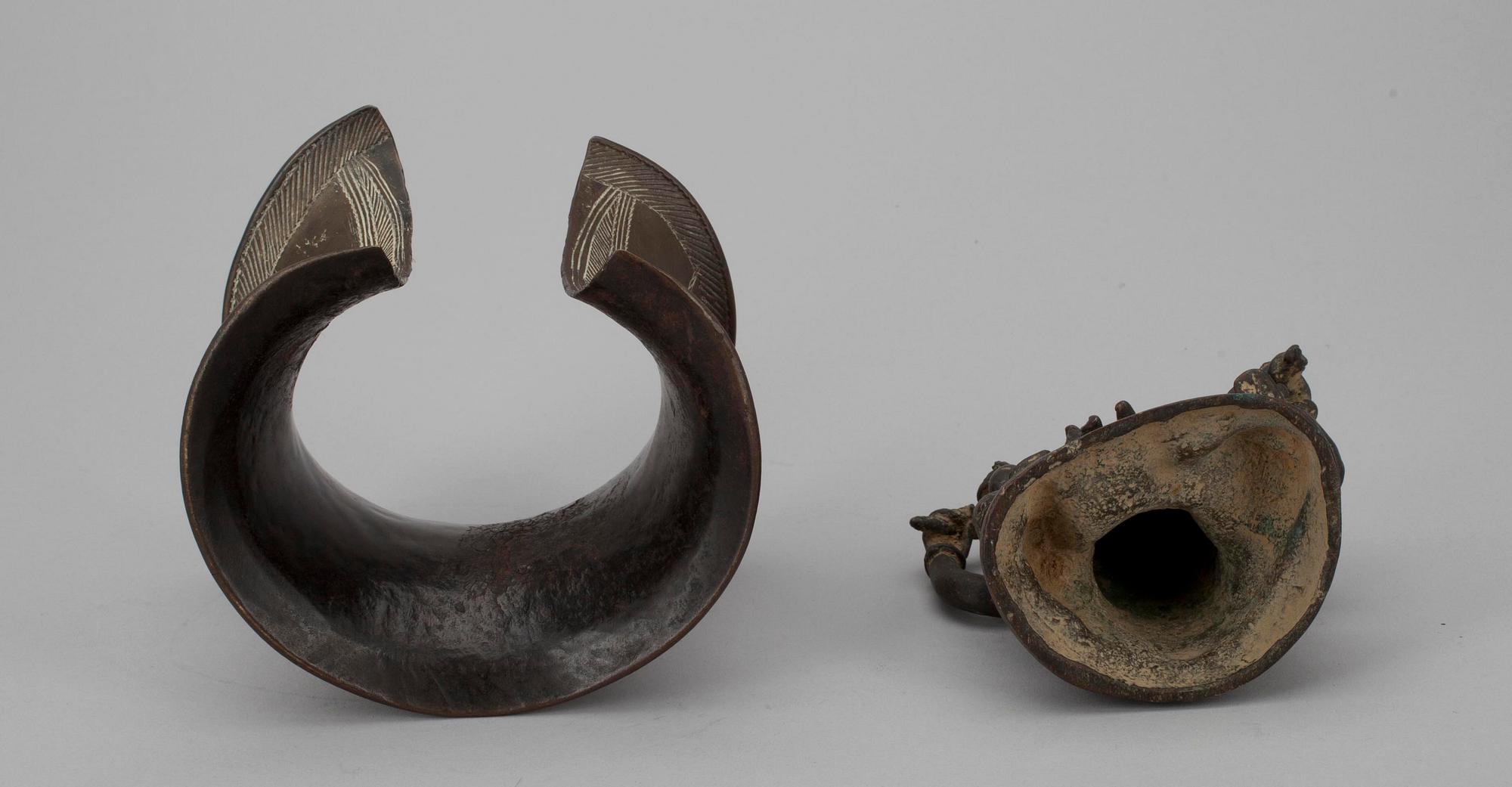 A SCULPTURE, god Ganesha, India 20th century. BRACELET, bronze, Africa, 20th century.