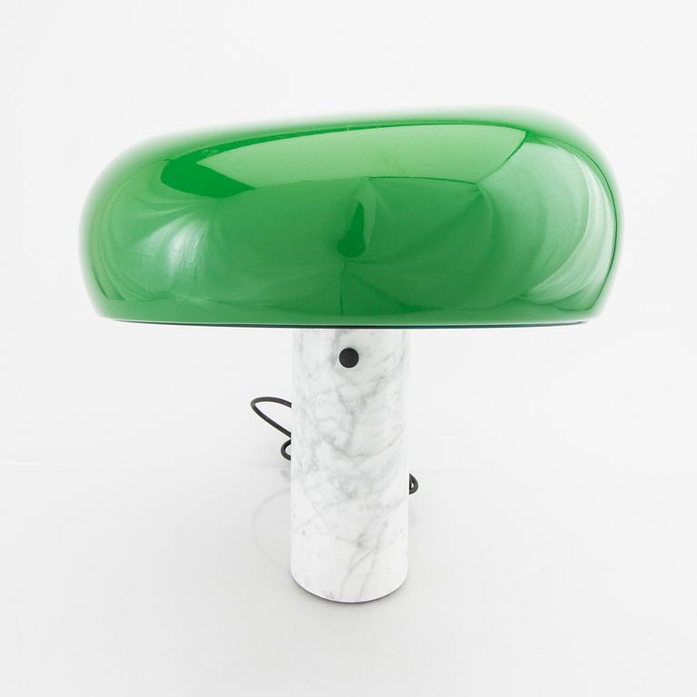 Achille & Pier Giacomo Castiglioni, bordslampa  "Snoopy" för Flos formgiven 1967.