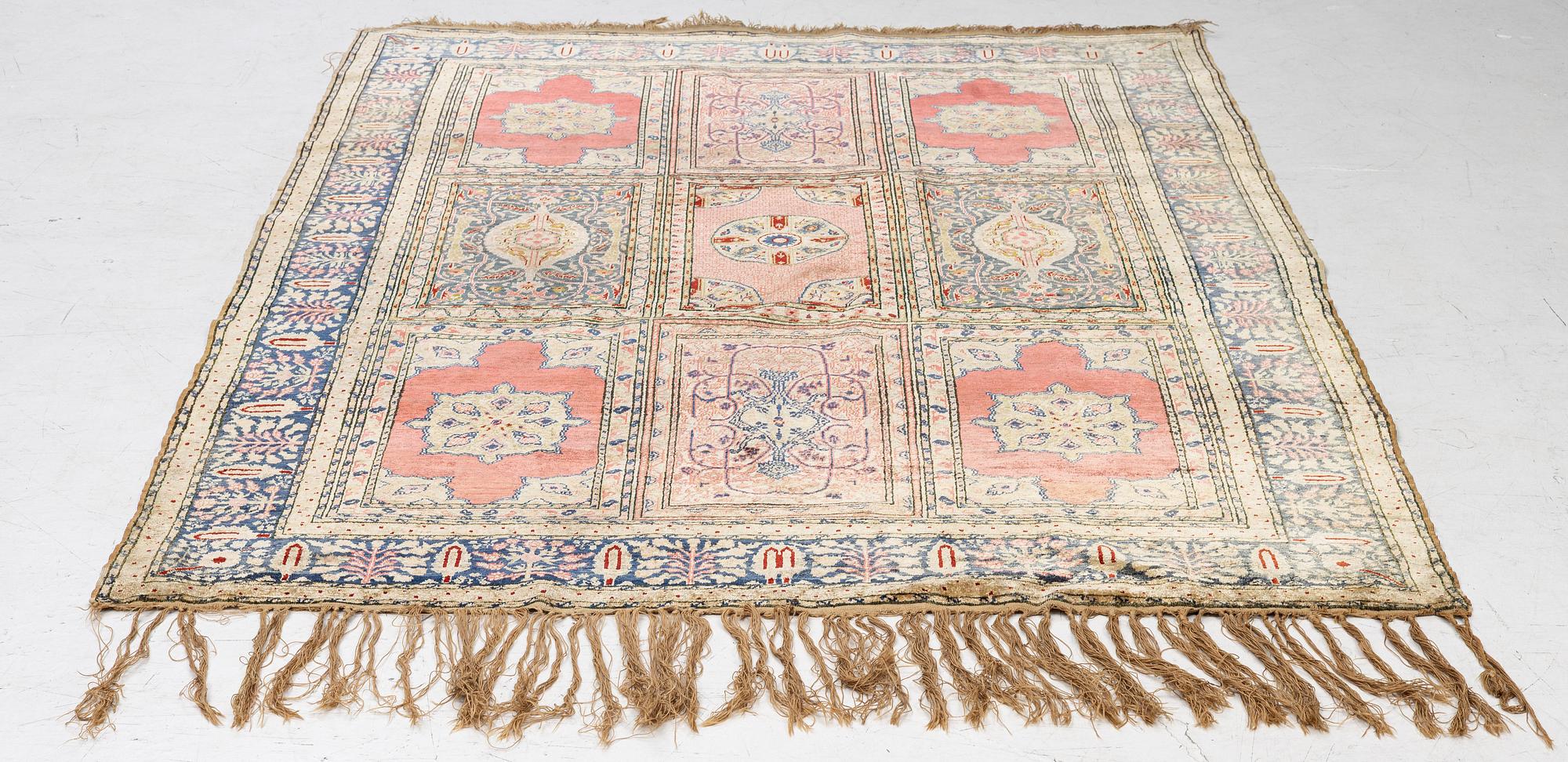 Carpet, semi-antique Kazak, approx. 202 x 158 cm.