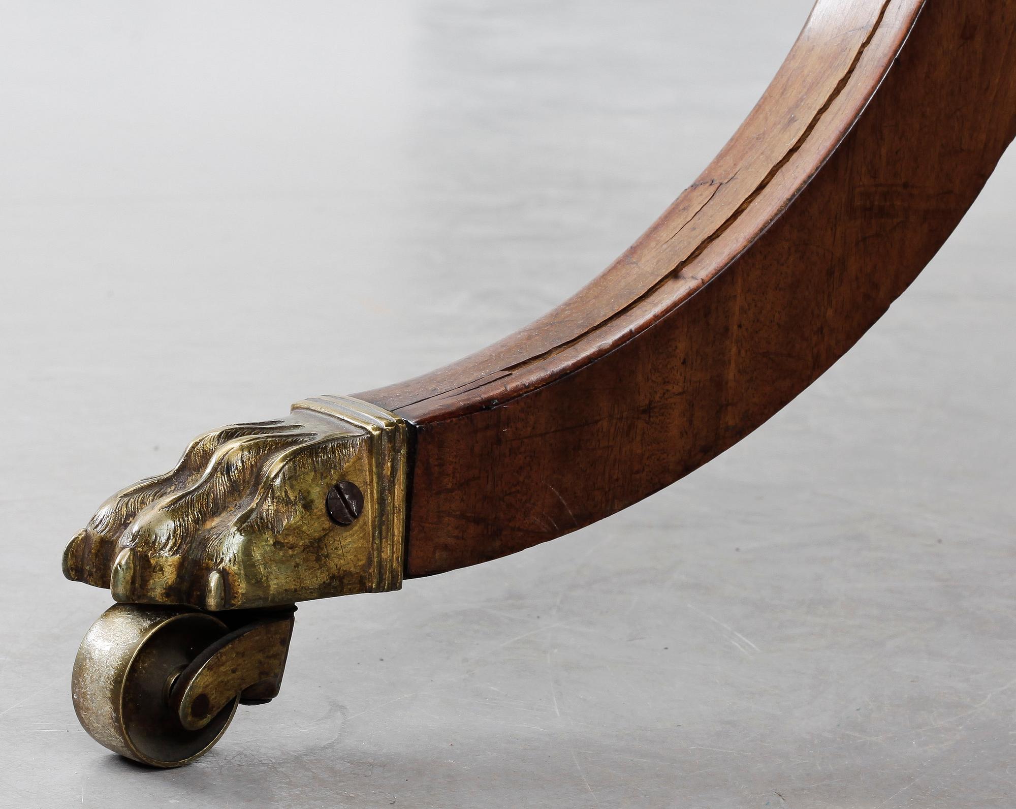 SALONGSBORD, empire, 1800-talets första hälft.