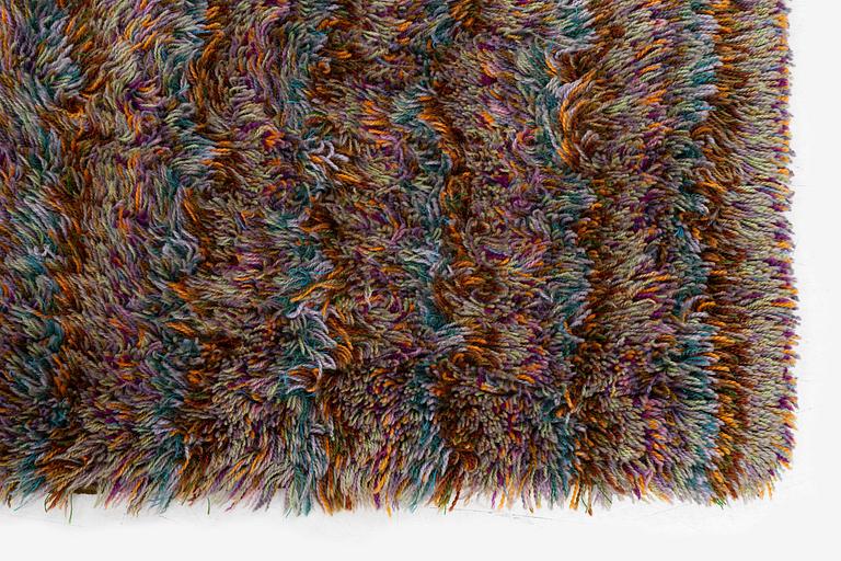 Agda Österberg, a criterionrya (AVA-rya) pile carpet, c. 231.5 x 171 cm.