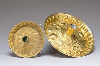 LJUSPLÅTAR, 2 st. 1700-tal.