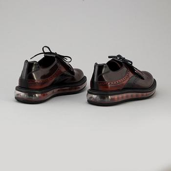 SKOR, Prada, storlek 10.