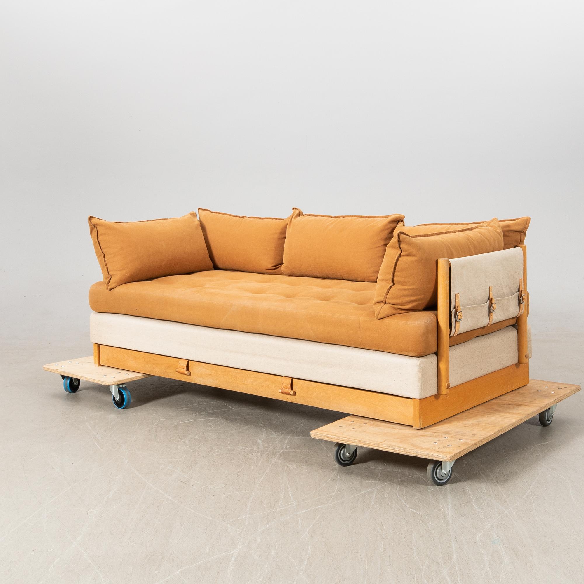 Kenneth Bergenblad, sofa/daybed "Junker", Dux, designed in 1971.