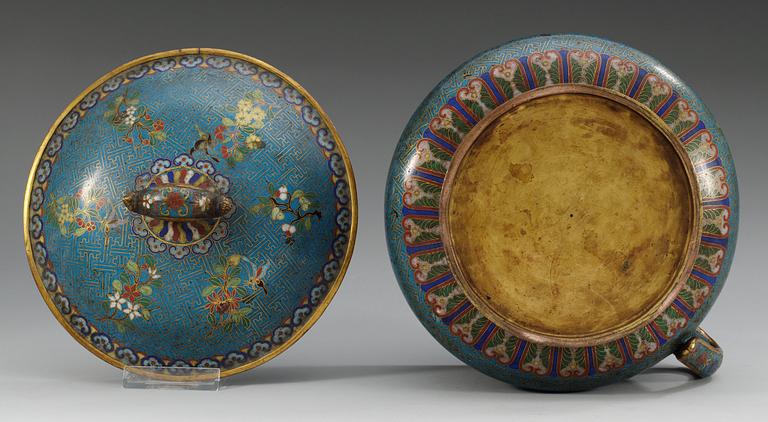 POTTA med LOCK, cloisonné. Qing dynastin, 1800-tal.