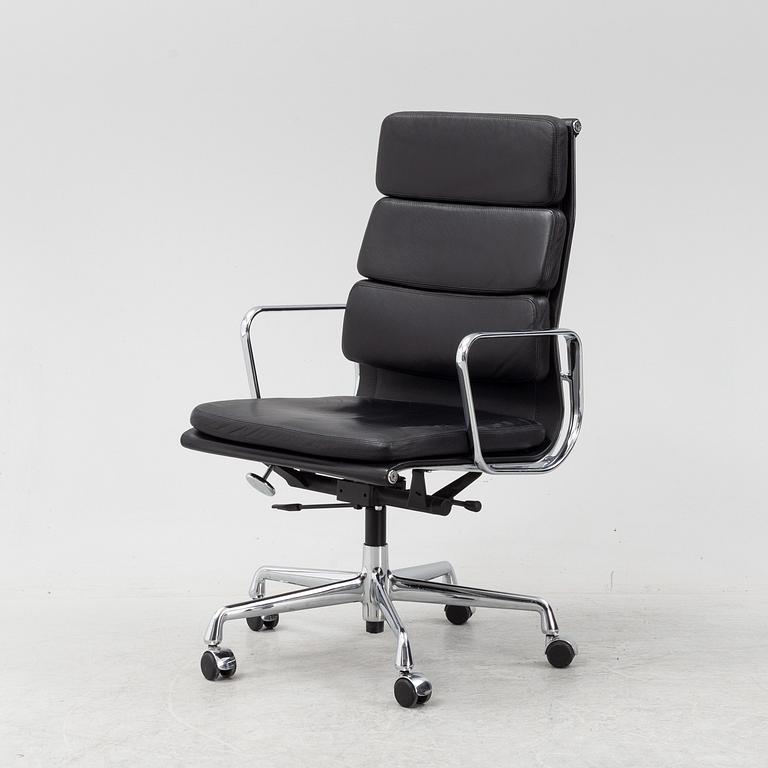 Charles and Ray Eames, skrivbordsstol, EA 217 soft pad, Vitra, formgiven 1958.