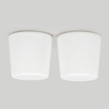 Paavo Tynell, taklampor, ett par, modell 80119 (80112-25), Idman 1900-talets mitt.