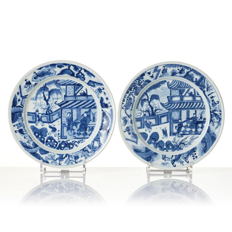 A set of six blue and white dishes, Qing dynasty, Kangxi (1662-1722).
