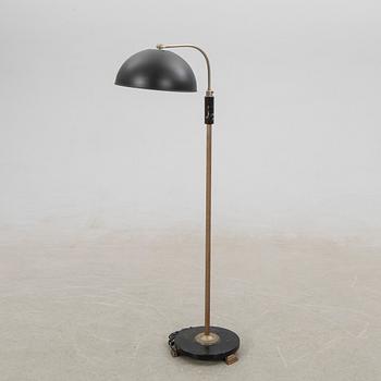 Golvlampa, 1900-talets mitt.