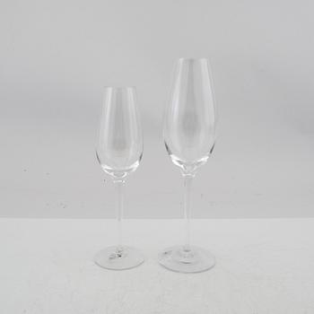 Erika Lagerbielke, glasservis 55 delar "Difference", Orrefors.
