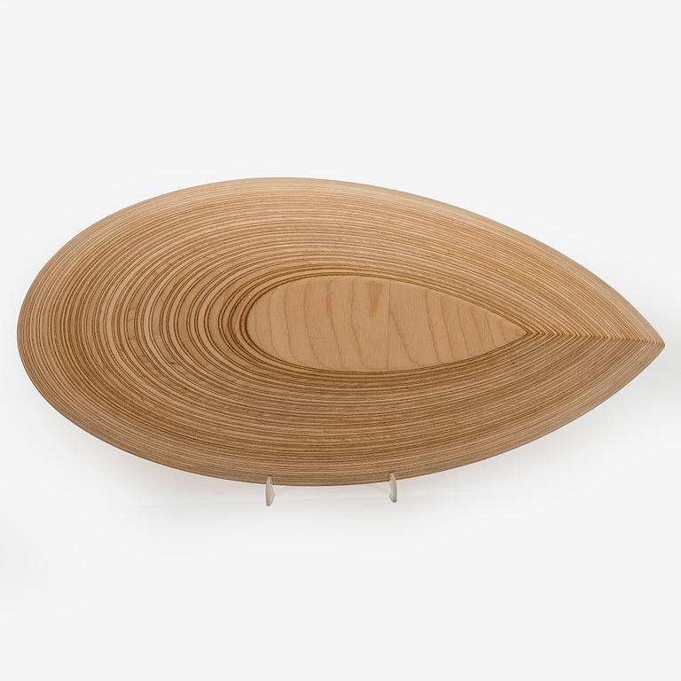 Tapio Wirkkala, A plywood dish, unsigned.