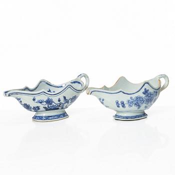 Såssnipor, två stycken, kompaniporslin. Qingdynastin, Qianlong (1736-95).