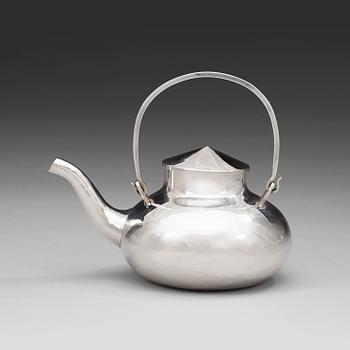 605. A Carl G.H. Jahnsson silver teapot, Stockholm 1965.