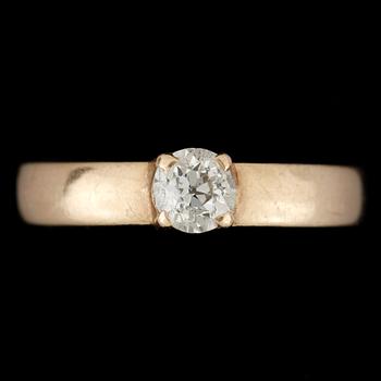 RING, 18k guld med gammalslipad diamant ca0,35ct. Vikt 3,7g.