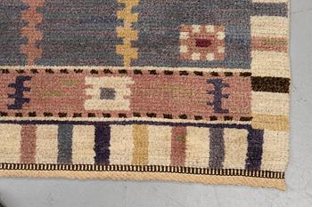 Märta Måås-Fjetterström, a carpet, "Ståndaren", knotted pile, ca 248 x 193 cm, signed AB MMF.