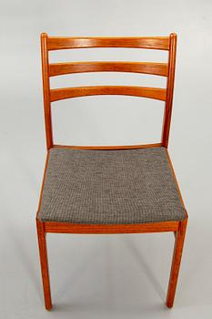 A set of six t1960s teak dining chairs.