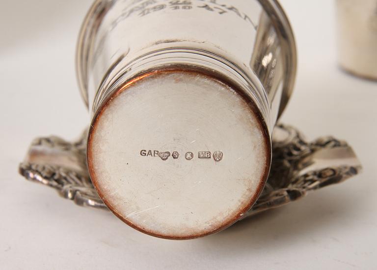 PARTI SILVER samt VITMETALL, 17 delar.